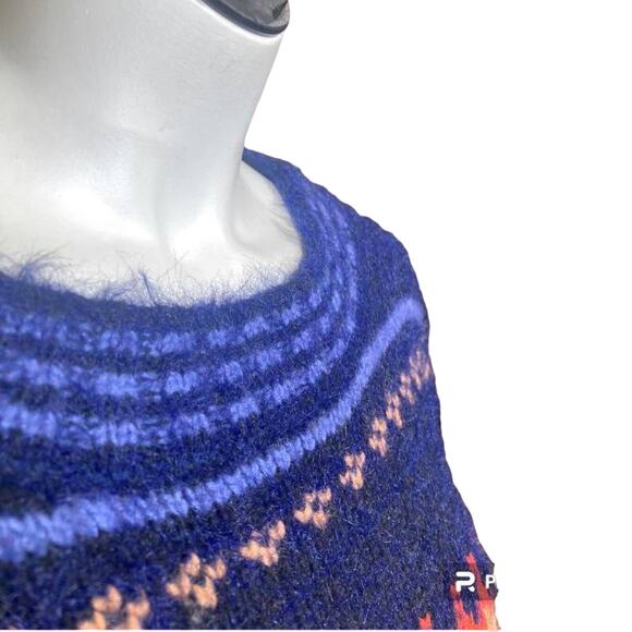 Oversized flared sleeve Fuzzy pull over Blue Sweater Size Small - Picture 3 of 5